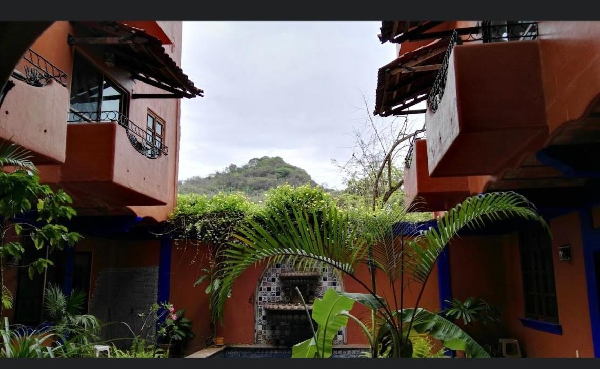 Posada Las Flores *